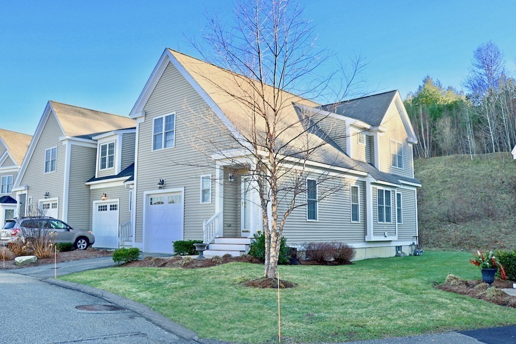 3 Bayberry Lane, Ayer, Massachusetts, 2 Bedrooms Bedrooms, 6 Rooms Rooms,2.5 BathroomsBathrooms,Residential Lease,For Rent,Bayberry Lane,73406222