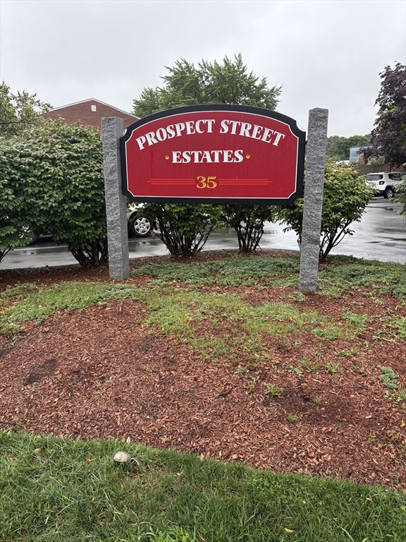 35 Prospect St, Woburn, Massachusetts, 1 Bedroom Bedrooms, 3 Rooms Rooms,1 BathroomBathrooms,Residential Lease,For Rent,Prospect St,73403125