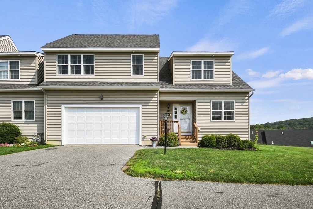 148 Ariel Cir, Sutton, Massachusetts, 2 Bedrooms Bedrooms, 6 Rooms Rooms,2.5 BathroomsBathrooms,Residential Lease,For Rent,Ariel Cir,73410710