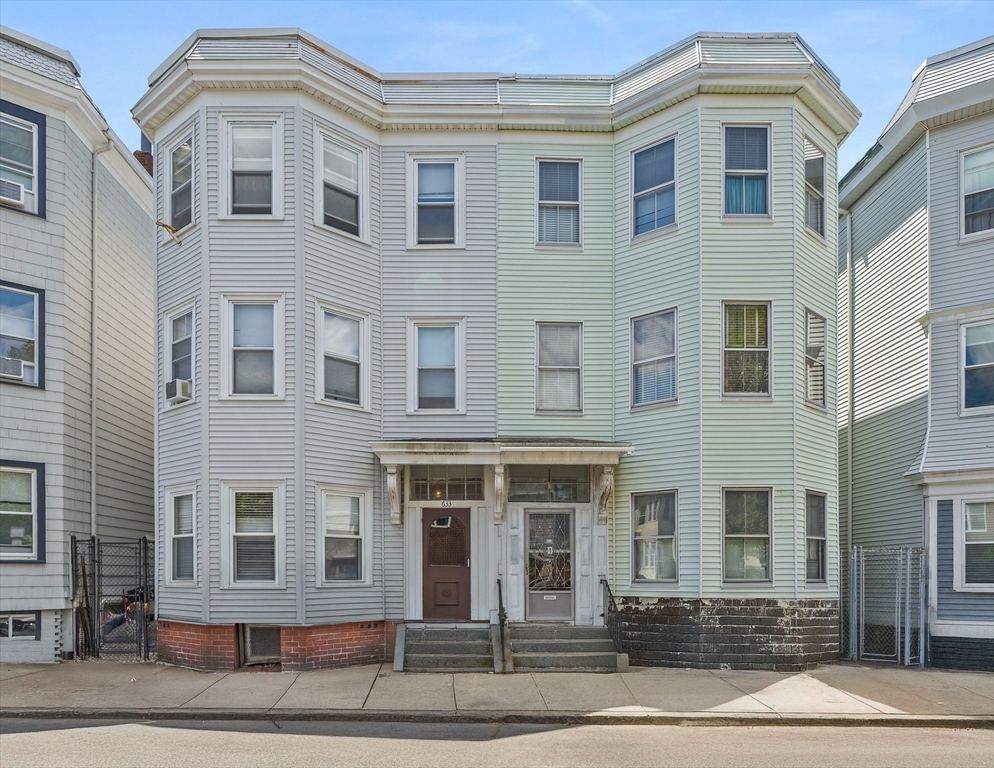 633 East Sixth Street, Boston, Massachusetts, 3 Bedrooms Bedrooms, 14 Rooms Rooms,3 BathroomsBathrooms,Residential Income,For Sale,East Sixth Street,73387064