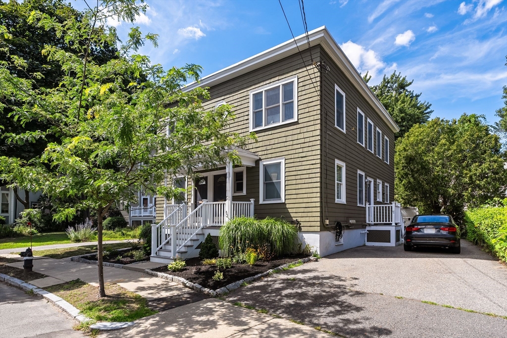 52 Lewis Ave, Arlington, Massachusetts, 3 Bedrooms Bedrooms, 11 Rooms Rooms,4 BathroomsBathrooms,Residential Income,For Sale,Lewis Ave,73408541