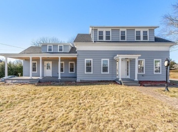 576-578 School St, Webster, Massachusetts, 5 Bedrooms Bedrooms, 11 Rooms Rooms,4 BathroomsBathrooms,Residential Income,For Sale,School St,73391577