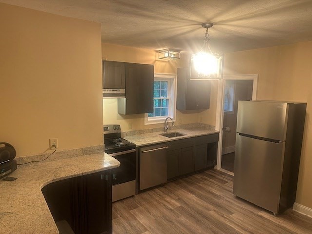 38 Reservoir, Holden, Massachusetts, 2 Bedrooms Bedrooms, 5 Rooms Rooms,1 BathroomBathrooms,Residential Lease,For Rent,Reservoir,73410725