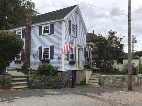 23 Sewall St., Marblehead, Massachusetts, 2 Bedrooms Bedrooms, 5 Rooms Rooms,1 BathroomBathrooms,Residential Lease,For Rent,Sewall St.,73410888