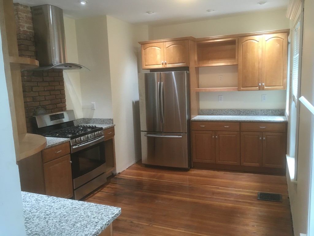 19 Upland Park, Somerville, Massachusetts, 2 Bedrooms Bedrooms, 5 Rooms Rooms,1 BathroomBathrooms,Residential Lease,For Rent,Upland Park,73346469