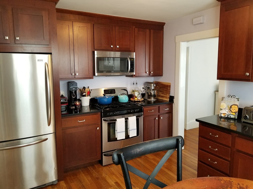 48 Beaumont St, Boston, Massachusetts, 2 Bedrooms Bedrooms, 5 Rooms Rooms,1 BathroomBathrooms,Residential Lease,For Rent,Beaumont St,73347527