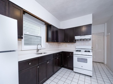 3 Dell St, Somerville, Massachusetts, 1 Bedroom Bedrooms, 3 Rooms Rooms,1 BathroomBathrooms,Residential Lease,For Rent,Dell St,73383736 3 Dell St, Somerville, Massachusetts, 1 Bedroom Bedrooms, 3 Rooms Rooms,1 BathroomBathrooms,Residential Lease,For Rent,Dell St,73383736