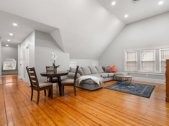 169 Hunnewell Ave, Newton, Massachusetts, 2 Bedrooms Bedrooms, 5 Rooms Rooms,2 BathroomsBathrooms,Residential Lease,For Rent,Hunnewell Ave,73413559