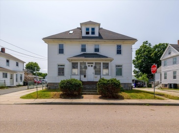 30 Church Street, Milford, Massachusetts, 8 Bedrooms Bedrooms, 14 Rooms Rooms,3 BathroomsBathrooms,Residential Income,For Sale,Church Street,73392137