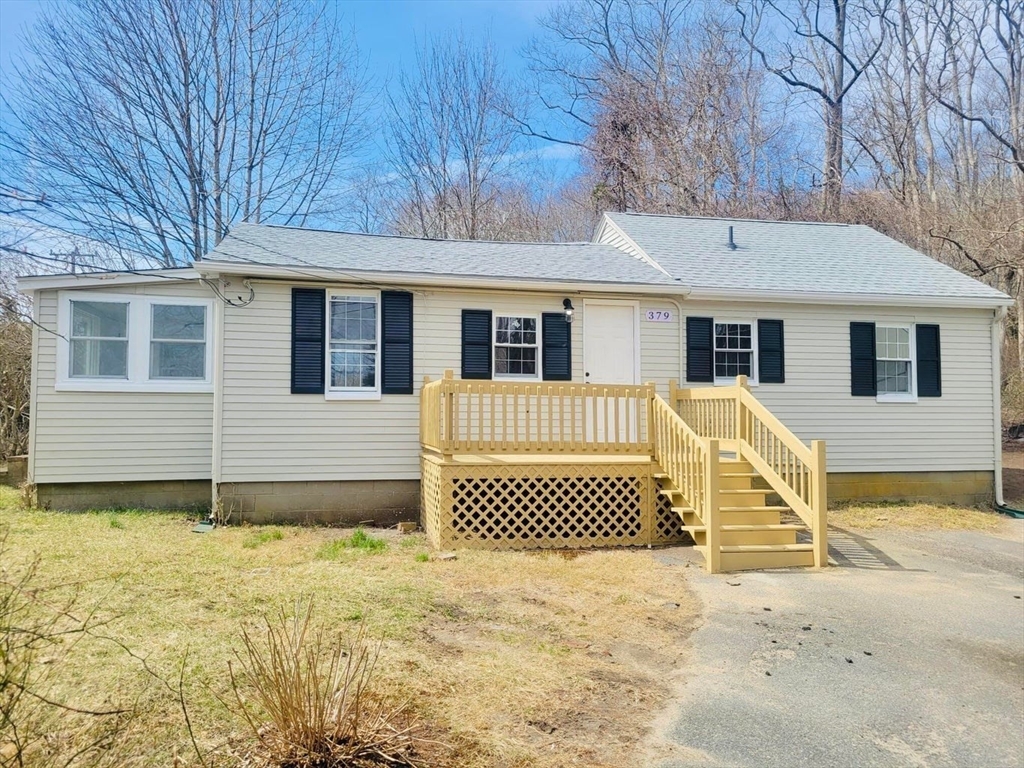 379 Main St, Mashpee, Massachusetts, 2 Bedrooms Bedrooms, 5 Rooms Rooms,1 BathroomBathrooms,Residential,For Sale,Main St,73353679