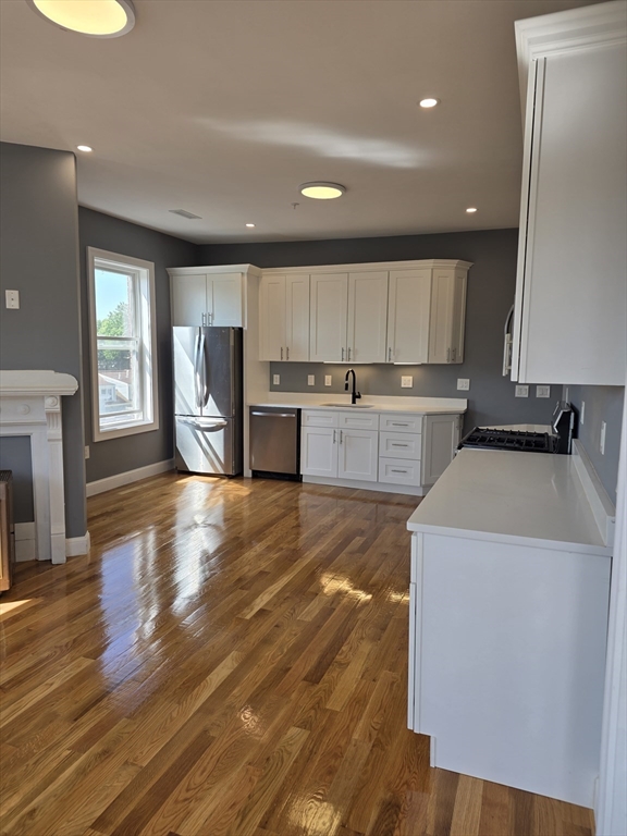 341 Cambridge Street, Cambridge, Massachusetts, 4 Bedrooms Bedrooms, 6 Rooms Rooms,2 BathroomsBathrooms,Residential Lease,For Rent,Cambridge Street,73383813