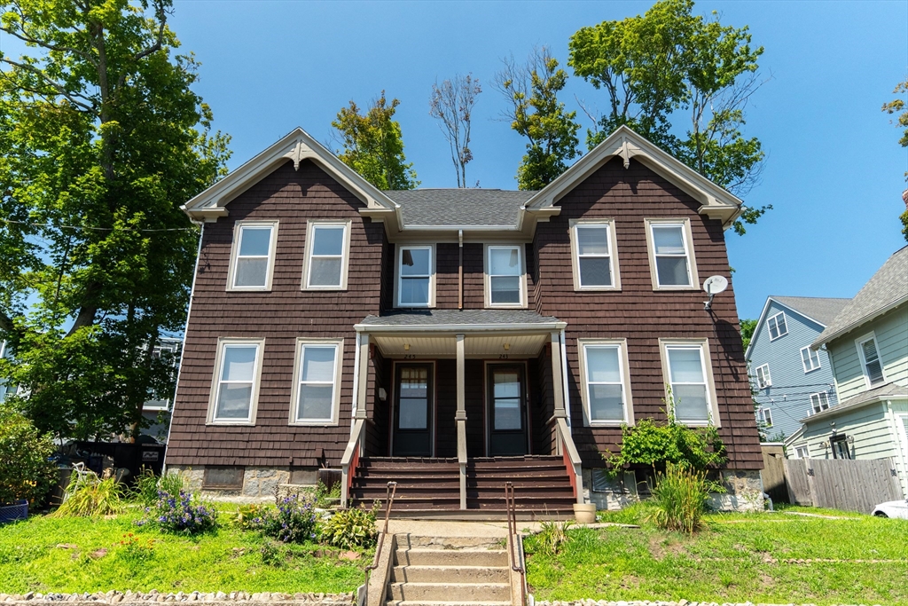 243-245 Minot St, Boston, Massachusetts, 5 Bedrooms Bedrooms, 11 Rooms Rooms,3 BathroomsBathrooms,Residential Income,For Sale,Minot St,73411350