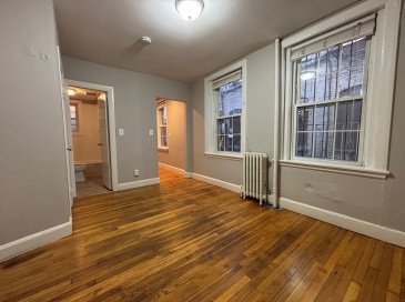 26 Myrtle St., Boston, Massachusetts, 2 Rooms Rooms,1 BathroomBathrooms,Residential Lease,For Rent,Myrtle St.,73428697