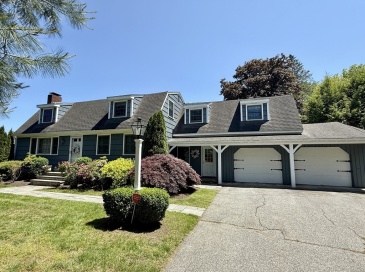 161 North St, Lexington, Massachusetts, 4 Bedrooms Bedrooms, 10 Rooms Rooms,3.5 BathroomsBathrooms,Residential Lease,For Rent,North St,73386959