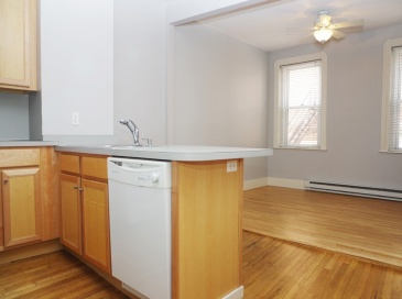 59 Snow Hill, Boston, Massachusetts, 2 Bedrooms Bedrooms, 4 Rooms Rooms,1 BathroomBathrooms,Residential Lease,For Rent,Snow Hill,73375712