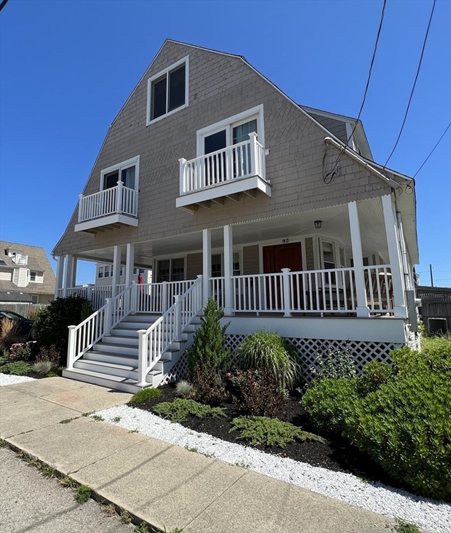 92 Manomet Avenue, Hull, Massachusetts, 5 Bedrooms Bedrooms, 6 Rooms Rooms,4.5 BathroomsBathrooms,Residential Lease,For Rent,Manomet Avenue,73383906