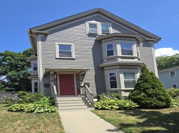 53 Thompson Street, Springfield, Massachusetts, 4 Bedrooms Bedrooms, 11 Rooms Rooms,3 BathroomsBathrooms,Residential Income,For Sale,Thompson Street,73418383