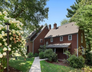 14 Bates, Westford, Massachusetts, 2 Bedrooms Bedrooms, 6 Rooms Rooms,2.5 BathroomsBathrooms,Residential Lease,For Rent,Bates,73393756