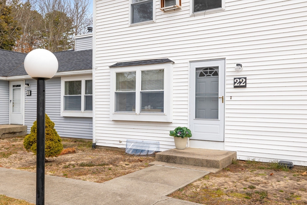 22 Pine Valley Dr, Falmouth, Massachusetts, 2 Bedrooms Bedrooms, 4 Rooms Rooms,1.5 BathroomsBathrooms,Residential,For Sale,Pine Valley Dr,73348061