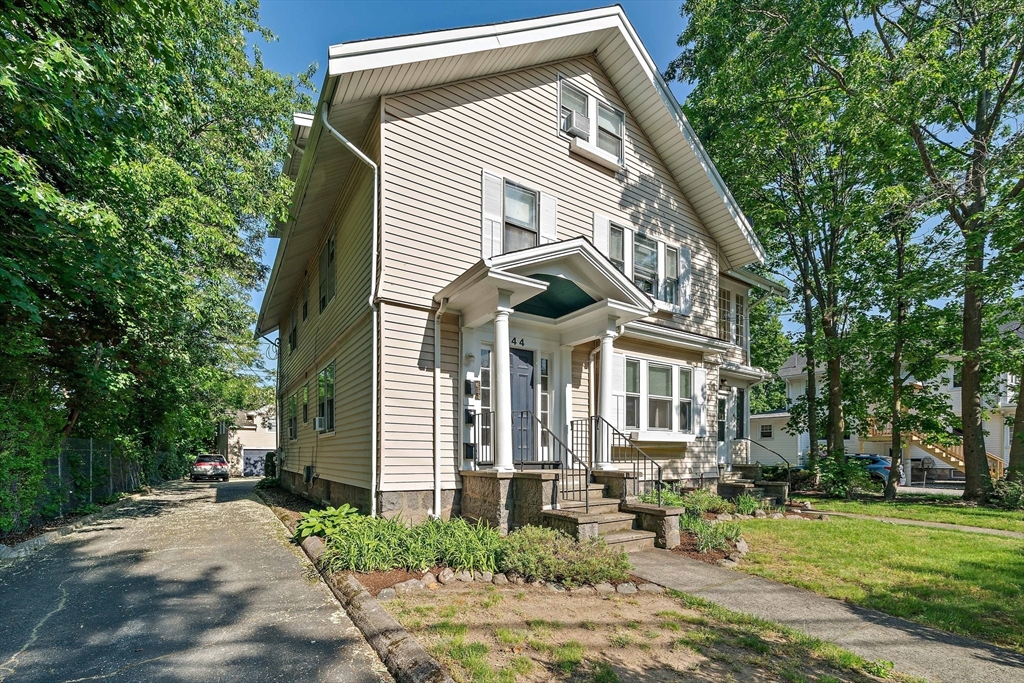 44 Wyman Rd, Braintree, Massachusetts, 3 Bedrooms Bedrooms, 5 Rooms Rooms,1 BathroomBathrooms,Residential Lease,For Rent,Wyman Rd,73417393