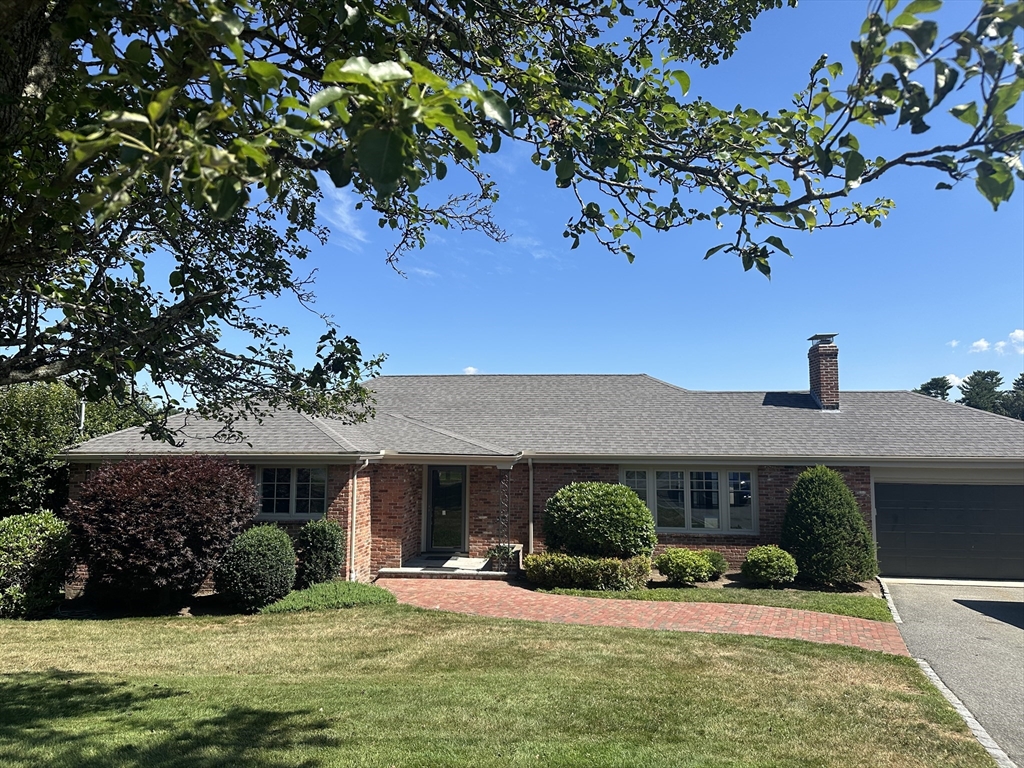 446 Dudley Road, Newton, Massachusetts, 4 Bedrooms Bedrooms, 9 Rooms Rooms,3 BathroomsBathrooms,Residential Lease,For Rent,Dudley Road,73416539