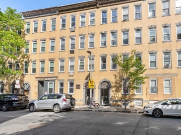 166 Cottage Street, Boston, Massachusetts, 2 Bedrooms Bedrooms, 4 Rooms Rooms,1 BathroomBathrooms,Residential,For Sale,Cottage Street,73356853