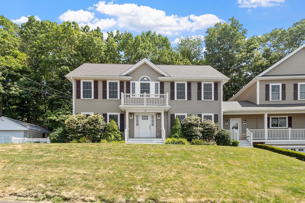 18 Sonrel St, Woburn, Massachusetts, 4 Bedrooms Bedrooms, 10 Rooms Rooms,2.5 BathroomsBathrooms,Residential Lease,For Rent,Sonrel St,73415003