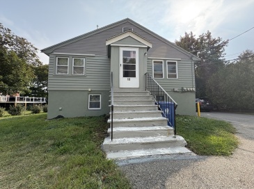 10 Wiley, Wakefield, Massachusetts, 1 Bedroom Bedrooms, 4 Rooms Rooms,1 BathroomBathrooms,Residential Lease,For Rent,Wiley,73427396 10 Wiley, Wakefield, Massachusetts, 1 Bedroom Bedrooms, 4 Rooms Rooms,1 BathroomBathrooms,Residential Lease,For Rent,Wiley,73427396