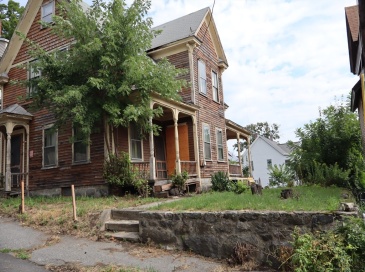 45 Dunfey St, Lowell, Massachusetts, 4 Bedrooms Bedrooms, 8 Rooms Rooms,2 BathroomsBathrooms,Residential Income,For Sale,Dunfey St,73422016