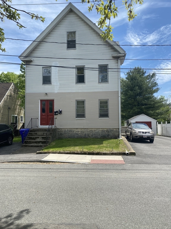 19 Stanley Ave, Taunton, Massachusetts, 8 Bedrooms Bedrooms, 14 Rooms Rooms,3 BathroomsBathrooms,Residential Income,For Sale,Stanley Ave,73374862