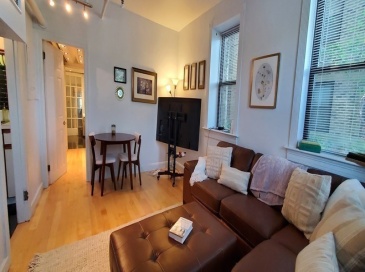 1662 Commonwealth Ave, Boston, Massachusetts, 1 Bedroom Bedrooms, 3 Rooms Rooms,1 BathroomBathrooms,Residential Lease,For Rent,Commonwealth Ave,73421729 1662 Commonwealth Ave, Boston, Massachusetts, 1 Bedroom Bedrooms, 3 Rooms Rooms,1 BathroomBathrooms,Residential Lease,For Rent,Commonwealth Ave,73421729