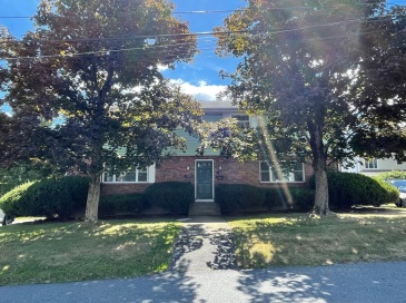 19 Guild Rd, Needham, Massachusetts, 3 Bedrooms Bedrooms, 6 Rooms Rooms,1.5 BathroomsBathrooms,Residential Lease,For Rent,Guild Rd,73427926 19 Guild Rd, Needham, Massachusetts, 3 Bedrooms Bedrooms, 6 Rooms Rooms,1.5 BathroomsBathrooms,Residential Lease,For Rent,Guild Rd,73427926