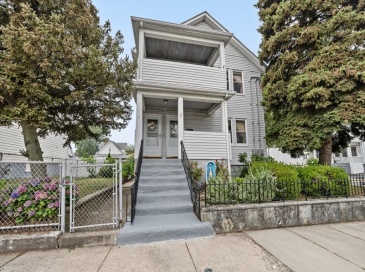 1-3 Andrew St, Malden, Massachusetts, 5 Bedrooms Bedrooms, 12 Rooms Rooms,2 BathroomsBathrooms,Residential Income,For Sale,Andrew St,73415022