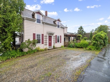 19 Hawkes St, Marblehead, Massachusetts, 3 Bedrooms Bedrooms, 7 Rooms Rooms,2 BathroomsBathrooms,Residential Income,For Sale,Hawkes St,73416735