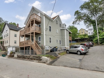 7 S Harlem St, Worcester, Massachusetts, 9 Bedrooms Bedrooms, 15 Rooms Rooms,3 BathroomsBathrooms,Residential Income,For Sale,S Harlem St,73393469