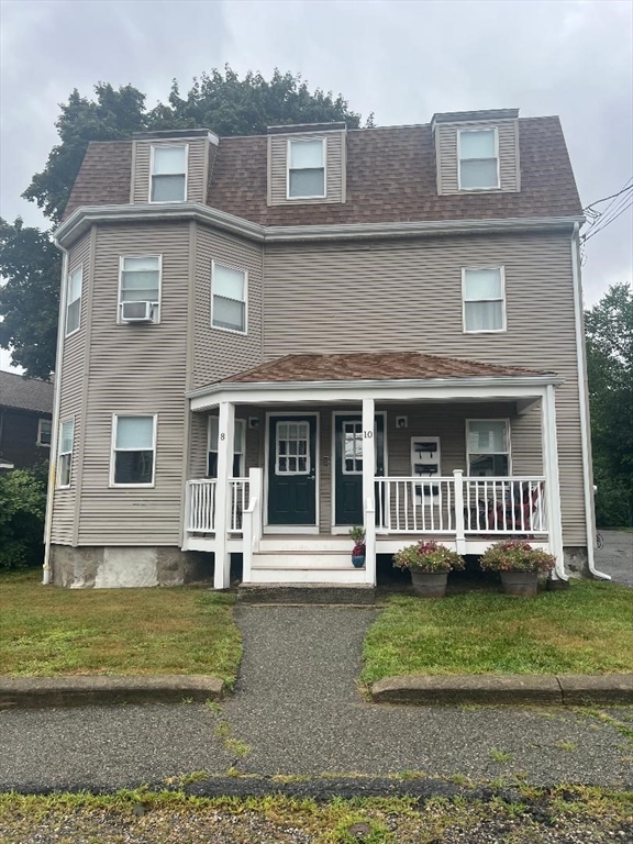 8 Quincy Ave, Norwood, Massachusetts, 2 Bedrooms Bedrooms, 4 Rooms Rooms,1 BathroomBathrooms,Residential Lease,For Rent,Quincy Ave,73427034