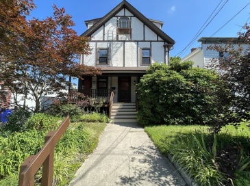 10 Falmouth St, Attleboro, Massachusetts, 7 Bedrooms Bedrooms, 15 Rooms Rooms,3 BathroomsBathrooms,Residential Income,For Sale,Falmouth St,73410449