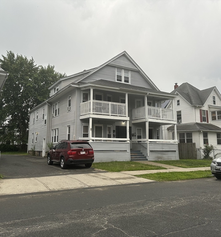 59 Kensington Ave, Springfield, Massachusetts, 6 Bedrooms Bedrooms, 18 Rooms Rooms,4 BathroomsBathrooms,Residential Income,For Sale,Kensington Ave,73409371