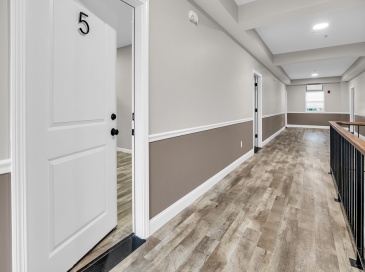 70 Court Street, Westfield, Massachusetts, 4 Bedrooms Bedrooms, 7 Rooms Rooms,2 BathroomsBathrooms,Residential Lease,For Rent,Court Street,73423802