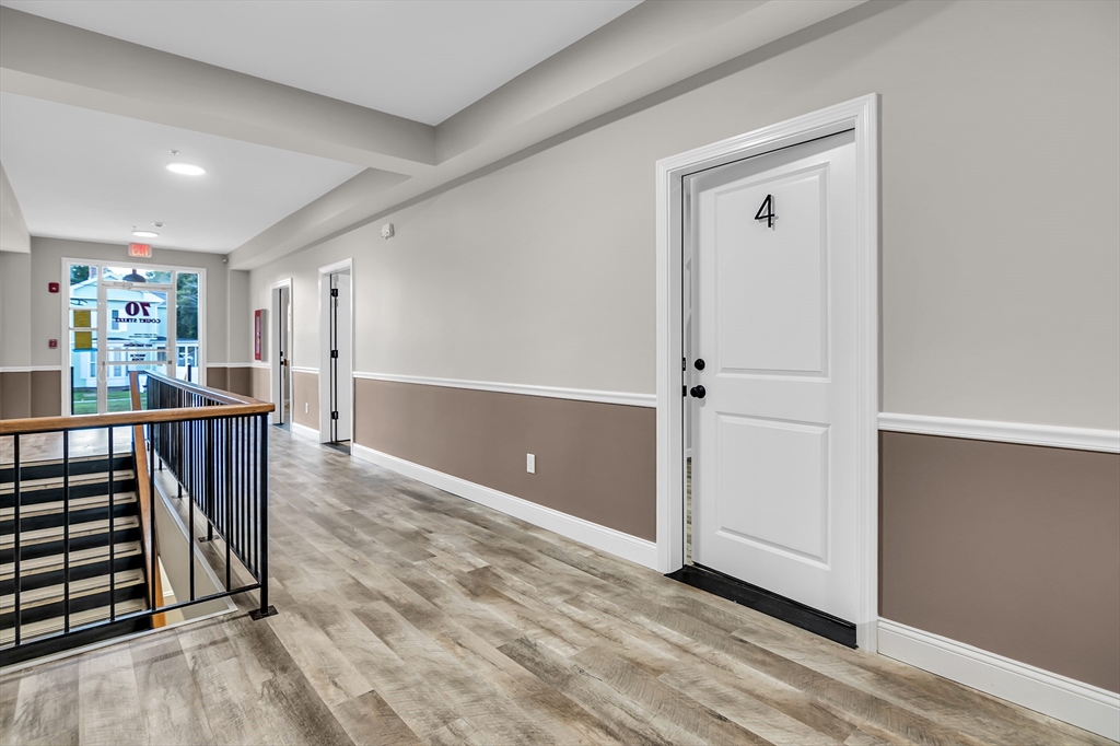 70 Court Street, Westfield, Massachusetts, 2 Bedrooms Bedrooms, 4 Rooms Rooms,1 BathroomBathrooms,Residential Lease,For Rent,Court Street,73423803