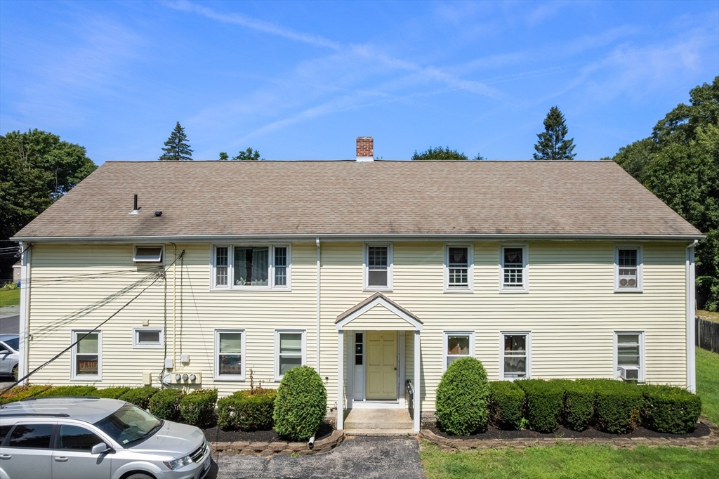 14 Link St, Bellingham, Massachusetts, 8 Bedrooms Bedrooms, 19 Rooms Rooms,4 BathroomsBathrooms,Residential Income,For Sale,Link St,73414081