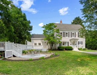 48-50 George Street, Mansfield, Massachusetts, 5 Bedrooms Bedrooms, 12 Rooms Rooms,2.5 BathroomsBathrooms,Residential Income,For Sale,George Street,73414812