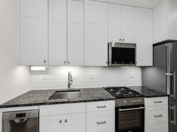 13 S Russell St, Boston, Massachusetts, 2 Bedrooms Bedrooms, 4 Rooms Rooms,1 BathroomBathrooms,Residential Lease,For Rent,S Russell St,73423484