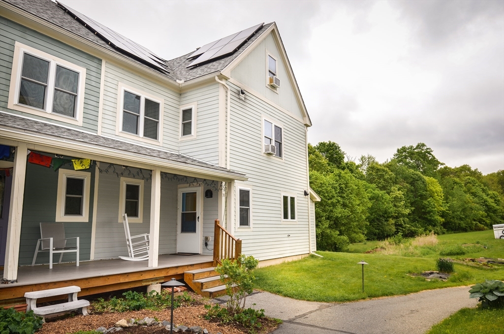 35 Village Lane, Berlin, Massachusetts, 4 Bedrooms Bedrooms, 9 Rooms Rooms,2 BathroomsBathrooms,Residential,For Sale,Village Lane,73379082