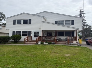 443-445 Cadwell Drive, Springfield, Massachusetts, 6 Bedrooms Bedrooms, 10 Rooms Rooms,2 BathroomsBathrooms,Residential Income,For Sale,Cadwell Drive,73409517