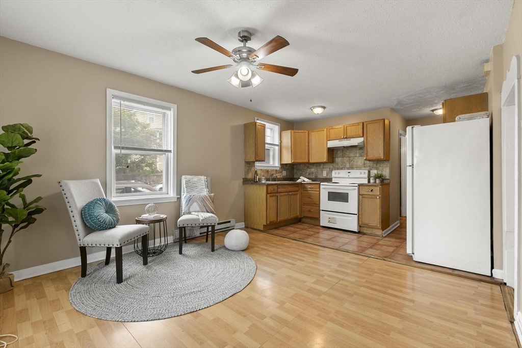 450 Western Avenue, Lynn, Massachusetts, 6 Bedrooms Bedrooms, 11 Rooms Rooms,3 BathroomsBathrooms,Residential Income,For Sale,Western Avenue,73384826