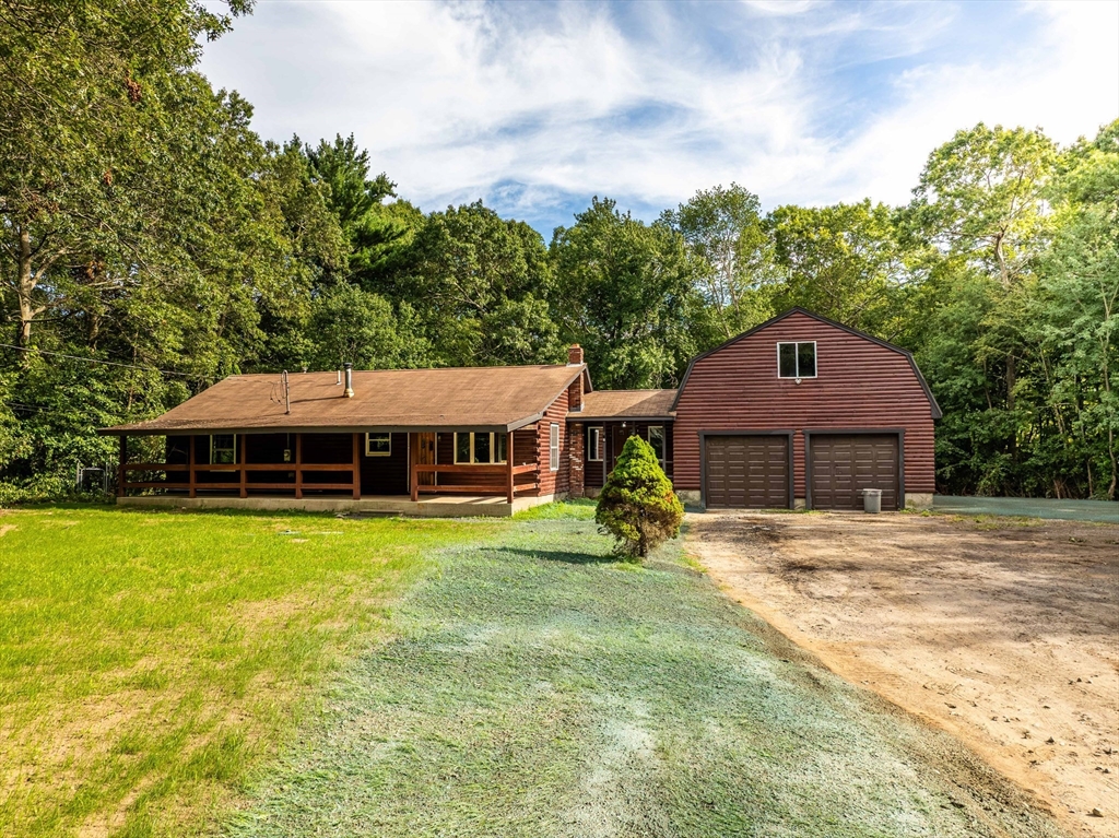 55 Bryant St, Berkley, Massachusetts, 4 Bedrooms Bedrooms, 9 Rooms Rooms,2 BathroomsBathrooms,Residential,For Sale,Bryant St,73408292