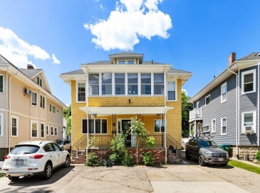 2218 Mystic Valley Pkwy, Medford, Massachusetts, 6 Bedrooms Bedrooms, 12 Rooms Rooms,3 BathroomsBathrooms,Residential Income,For Sale,Mystic Valley Pkwy,73381137
