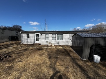 229 Miller, Ludlow, Massachusetts, 2 Bedrooms Bedrooms, 5 Rooms Rooms,1 BathroomBathrooms,Residential,For Sale,Miller,73326623