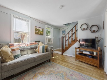 35 Alpine Street, Cambridge, Massachusetts, 2 Bedrooms Bedrooms, 5 Rooms Rooms,1 BathroomBathrooms,Residential Lease,For Rent,Alpine Street,73409550 35 Alpine Street, Cambridge, Massachusetts, 2 Bedrooms Bedrooms, 5 Rooms Rooms,1 BathroomBathrooms,Residential Lease,For Rent,Alpine Street,73409550